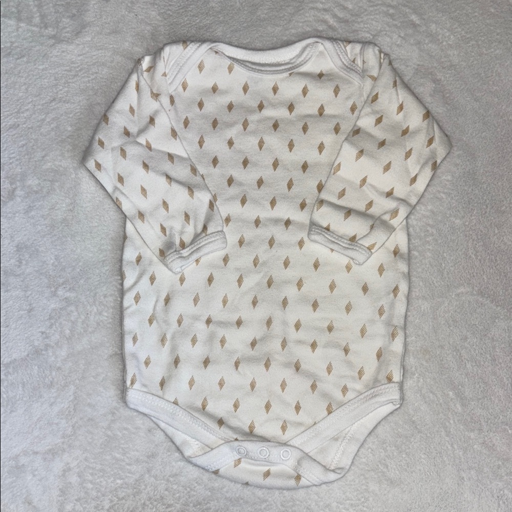 (3 for $10) HB baby gender neutral White and Tan Patterned One Piece bodysuit